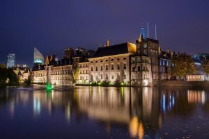 Ingezonden stuk: Den Haag, Denk toch eens na!